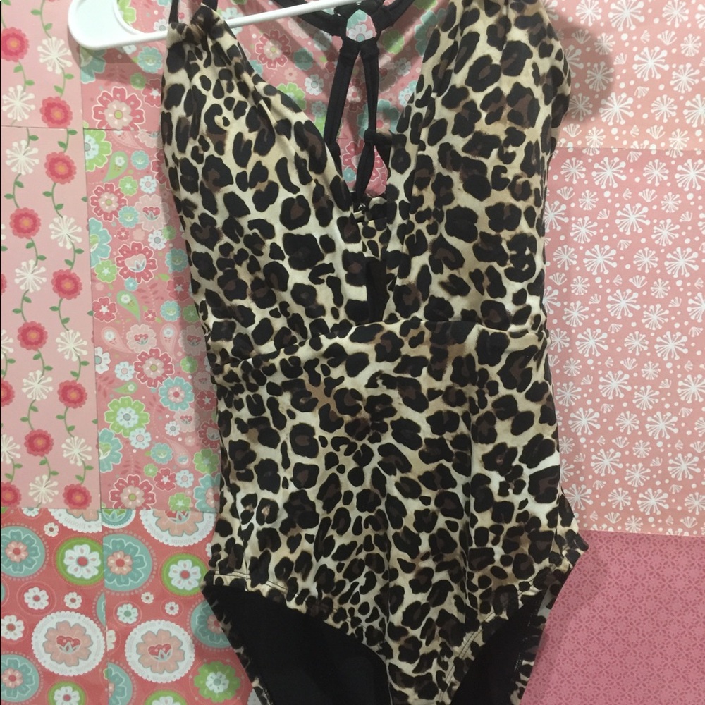 One piece leopard swimsuit
